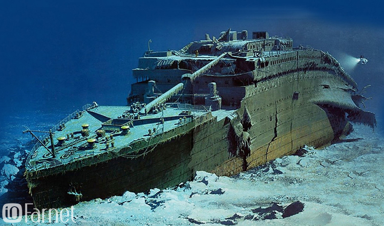 کشتی تایتانیک در زیر آب