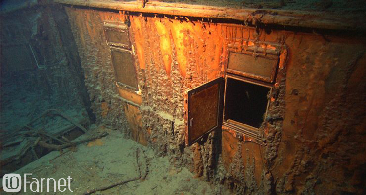 کشتی تایتانیک زیر آب