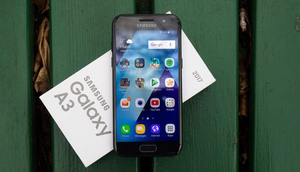 گوشیGalaxy A3 (2017)