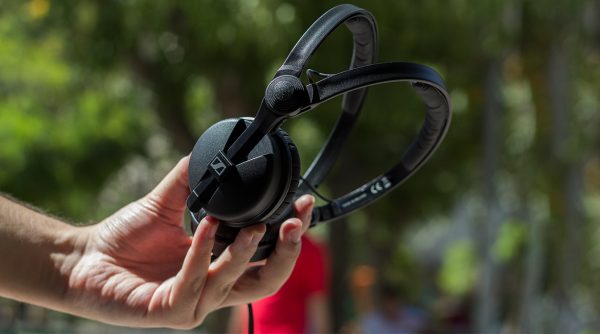 بررسی سنهایزر HD25