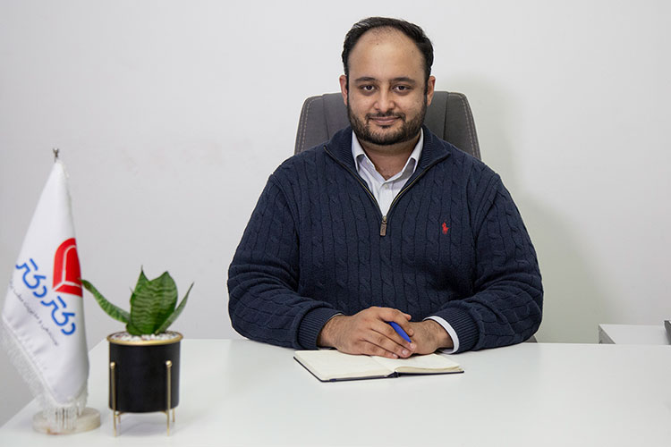 شهریار شرافتی، مدیرعامل دکتردکتر