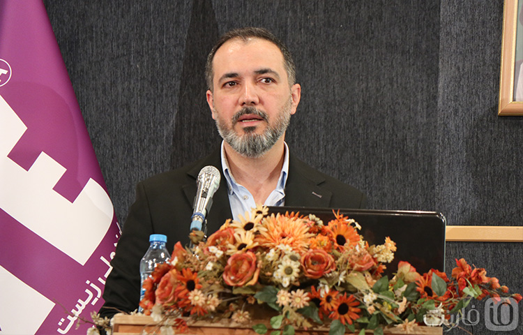 محمدرضا عالیان دبیر کنگره زیست بوم موبایل ایران