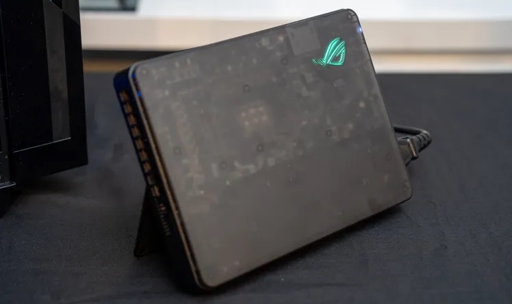 اولین eGPU دنیا با تاندربولت 5