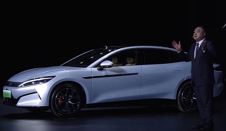 شاسی‌بلند BYD Tang L