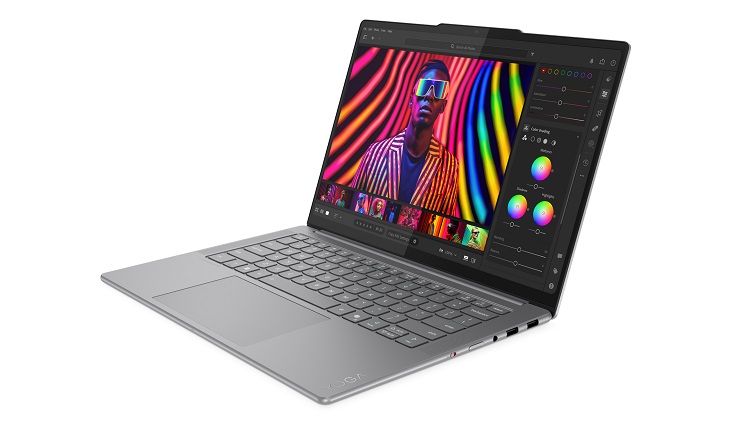 لنوو Yoga Pro 7i Aura Edition