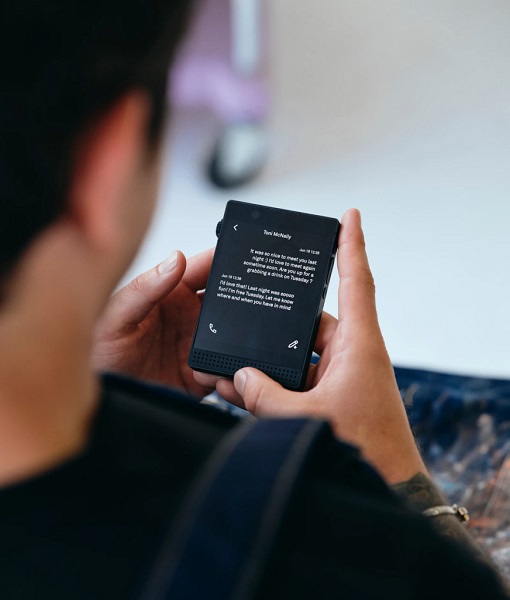 مشخصات گوشی Light Phone 3