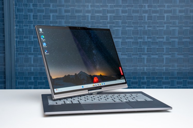 لپ‌تاپ Lenovo ThinkBook Plus Gen 7 Auto Twist با لولای موتورایز و فرمان صوتی معرفی شد