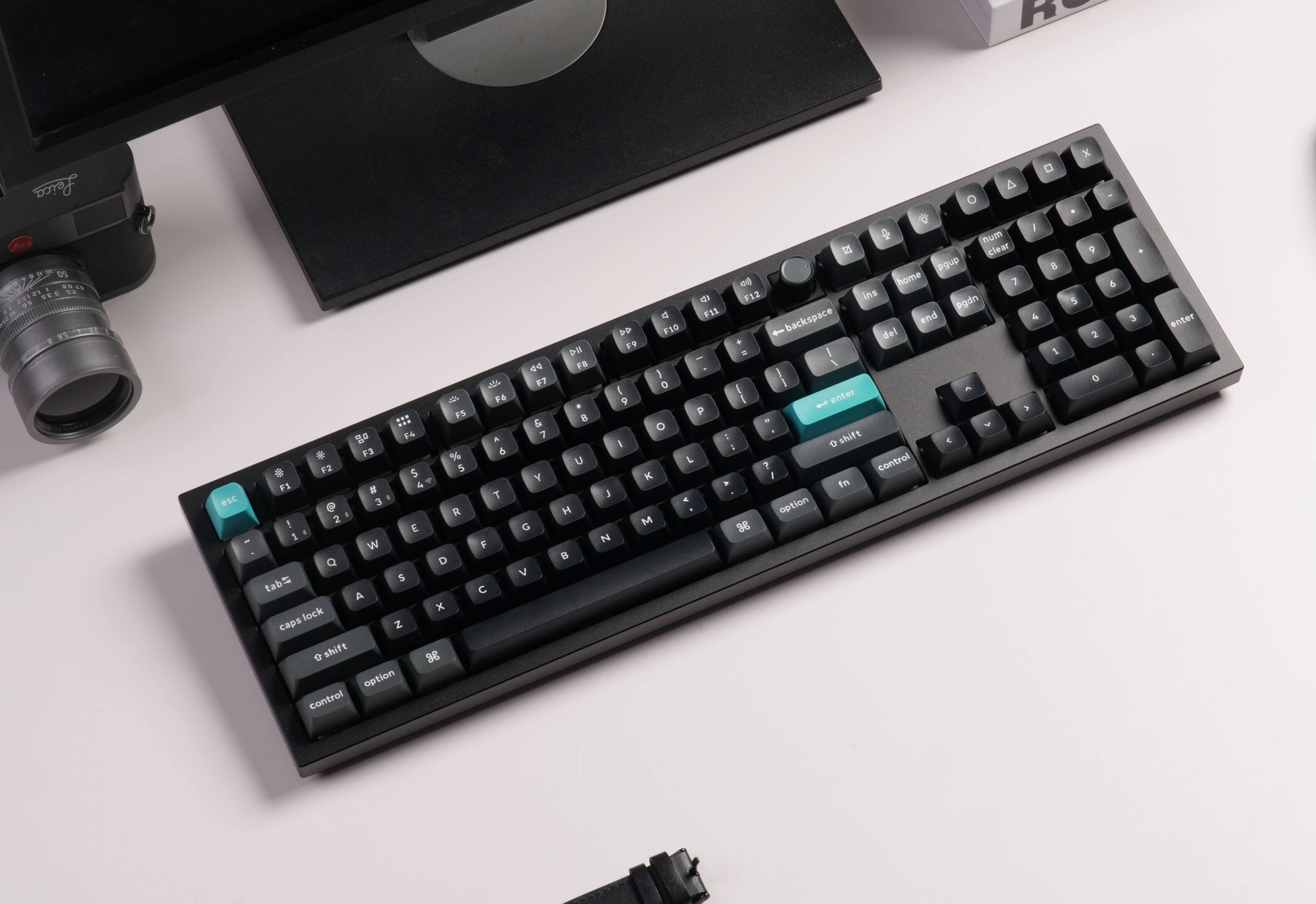 کیبورد مکانیکی جدید Keychron Q Ultra و V Ultra معرفی شدند؛ عمر باتری چشم‌گیر 660 ساعته!