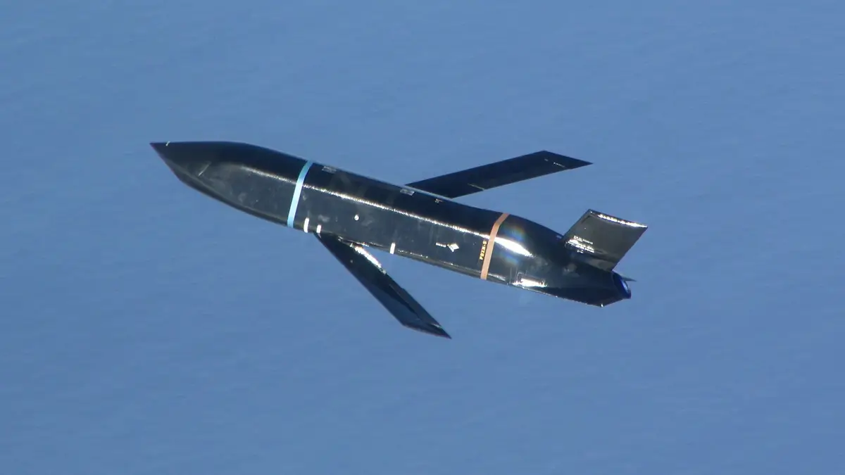 موشک ضد ناو AGM-158C LRASM امریکا