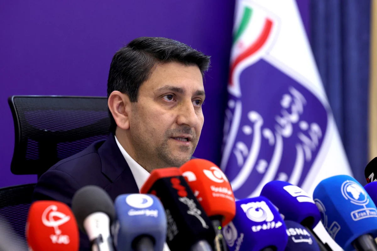 وزیر ارتباطات در نشست خبری: استارلینک در کشور در حال فراگیر شدن است