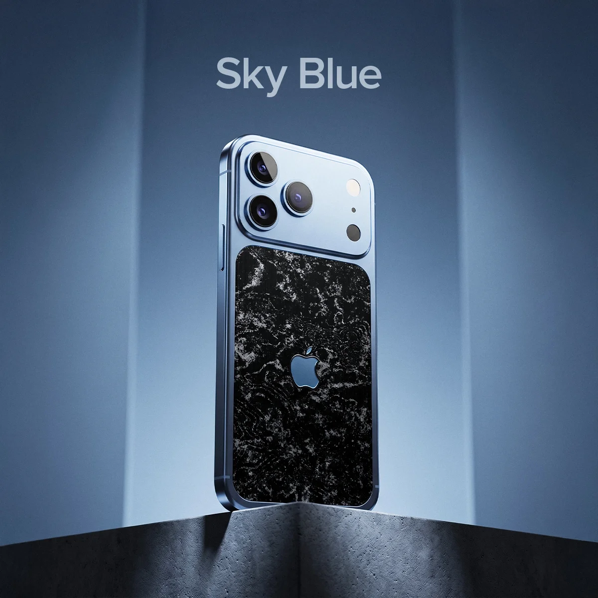 مدل Sky Blue فوق لوکس آیفون 18 پرو و 18 پرو مکس